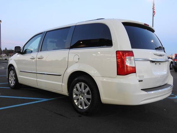 2013 Chrysler Town & Country - Financing Available! - cars & trucks... for sale in Fishers, IN – photo 5