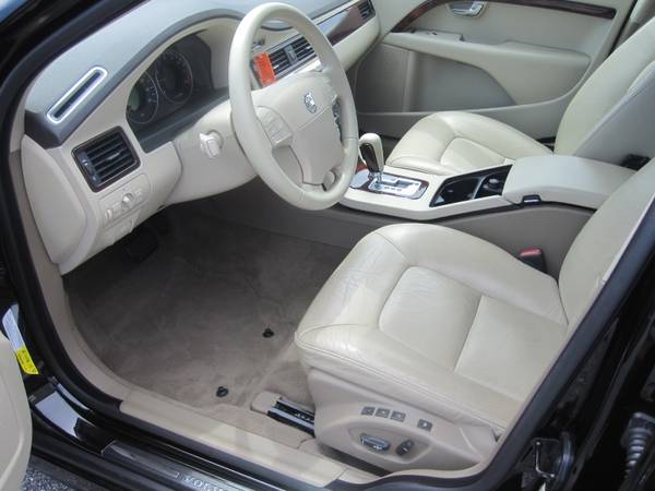 2008 VOLVO V70 WAGON 3.2 **CLEAN AND WELL MAINTAINED**TURN-KEY... for sale in Hickory, NC – photo 10