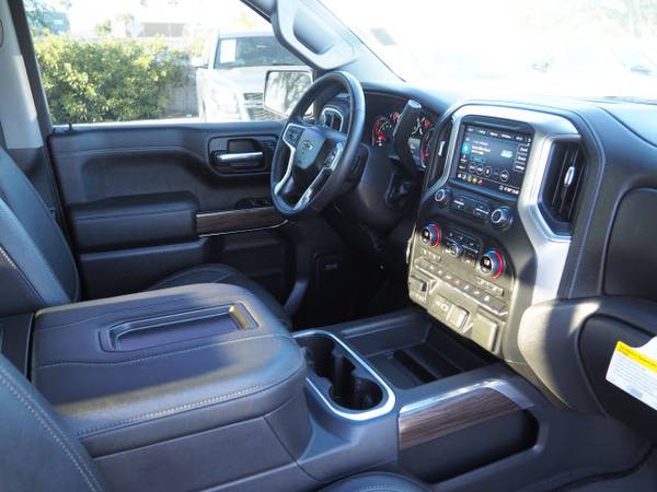 2020 Chevrolet Chevy Silverado 1500 4WD CREW CAB 157 - Lifted Trucks... for sale in Glendale, AZ – photo 16
