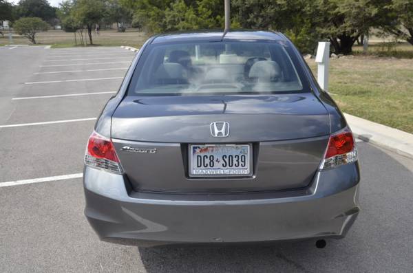 2009 Honda Accord LX-P - CARFAX available for sale in Austin, TX – photo 7