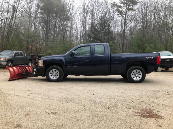 2011 Chevy Silverado Ex Cab V8 4x4,Auto, With Boss Plow!! - cars &... for sale in New Gloucester, NH – photo 2