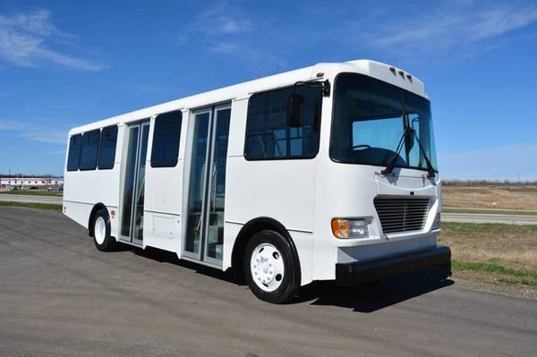 2016 Freightliner Champion CTS FE 20 Passenger Shuttle Bus for sale in Madison, WI – photo 2