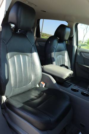 2017 Chevrolet Traverse LS 39K MILES ONLY - - by for sale in Omaha, NE – photo 16