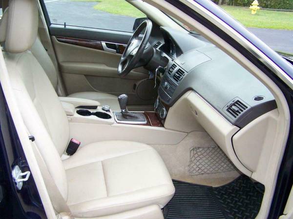 2011 Mercedes-Benz 300-Series ONE OWNER C300 - - by for sale in South Richmond Hill, NY – photo 2