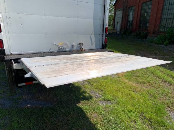 2012 UD 2600 103k Tuned & Deleted 26 ft Box Truck Lift Gate for sale in Lebanon, VA – photo 14