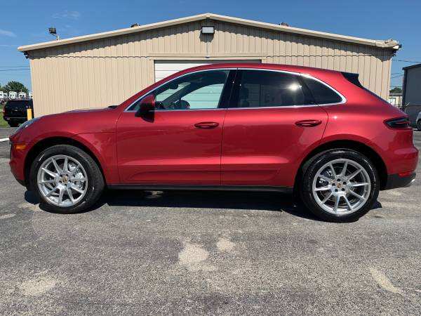 2016 Porsche Macan S AWD Impulse Red Metallic 1 Owner - cars & for sale in Jeffersonville, KY – photo 3