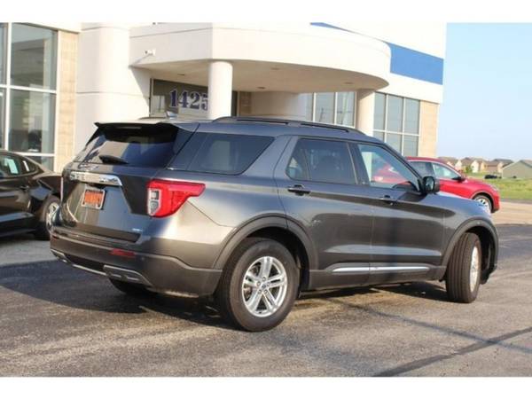 2020 Ford Explorer XLT - - by dealer - vehicle for sale in Waterloo, MO – photo 9