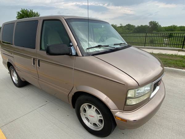 2004 GMC Safari Van Chevy Astro! Low 124k miles! Clean title! - cars for sale in Fort Worth, TX – photo 10