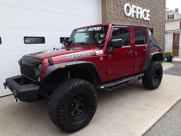 2012 Jeep Wrangler Unlimited 6 cyl, auto, 4 inch lift, SHARP RIG! for sale in Chicopee, NY – photo 14