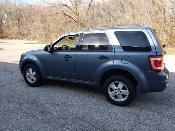 2010 Ford Escape XLT 4x4 w/low miles for sale in New London, CT – photo 7