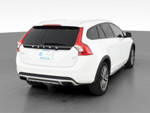 2018 Volvo V60 T5 Cross Country Wagon 4D wagon White - FINANCE... for sale in Washington, District Of Columbia – photo 10