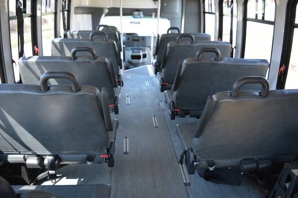 2012 Ford E-450 22 Passenger Paratransit Shuttle Bus for sale in Crystal Lake, IL – photo 19