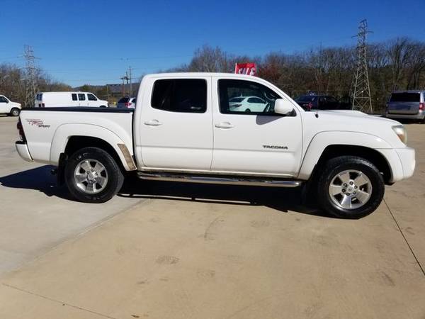 2011 Toyota Tacoma Double Cab - Financing Available! - cars & trucks... for sale in Greenville, SC – photo 6