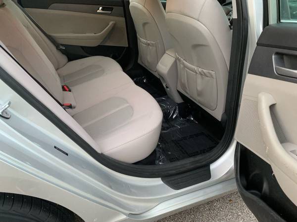 2017 Hyundai Sonata SE for sale in Collierville, TN – photo 13