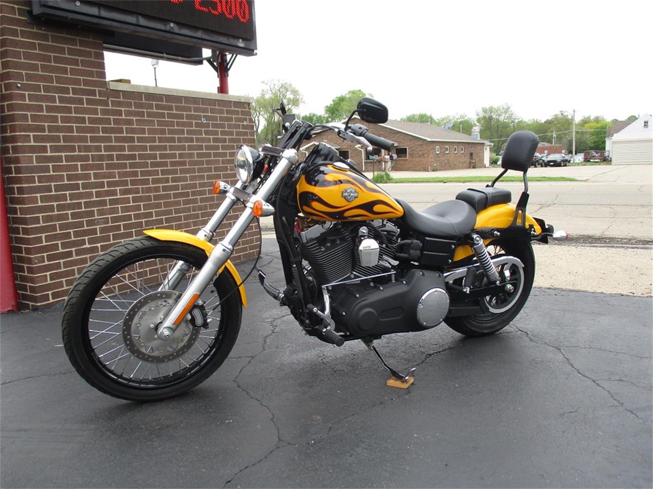 2011 Harley-Davidson Dyna Wide Glide for sale in Sterling, IL – photo 28