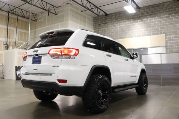 2016 Jeep Grand Cherokee Limited 4X4 - 3 Lift / 33 MT Tires / 17... for sale in Hillsboro, OR – photo 4