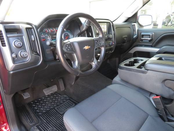 2018 Chevy Z71 4x4 4x4 Silverado - cars & trucks - by dealer -... for sale in Fowler, CA – photo 8