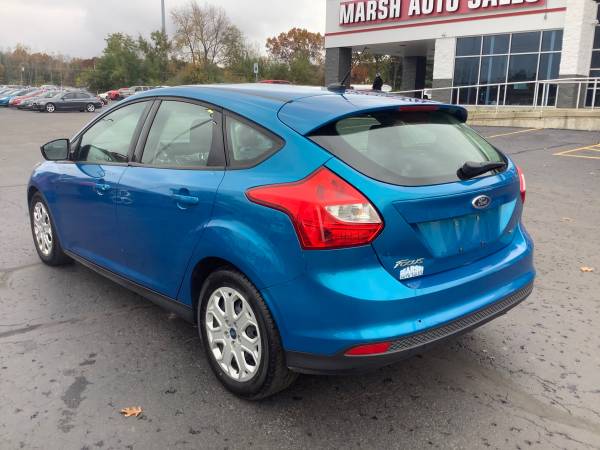 Nice! 2012 Ford Focus SE! Accident Free! - cars & trucks - by dealer... for sale in Ortonville, MI – photo 3
