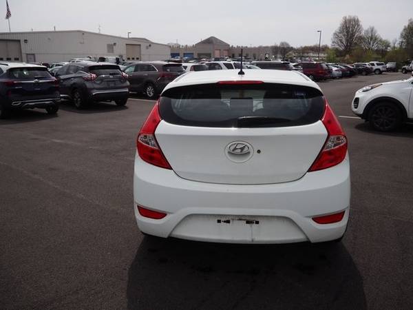 2013 Hyundai Accent SE - - by dealer - vehicle for sale in Youngstown, OH – photo 8