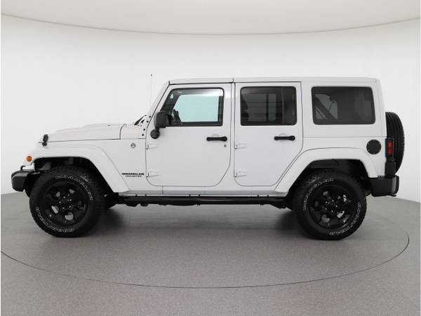 2015 Jeep Wrangler Unlimited Sahara 4x4 - - by dealer for sale in Tyngsboro, MA – photo 9