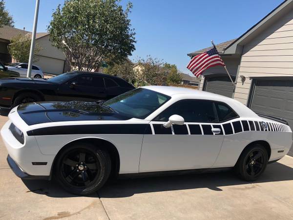 2012 Dodge Challenger High Outfit only 102k Miles Perfect Condition for sale in Wichita, KS – photo 5