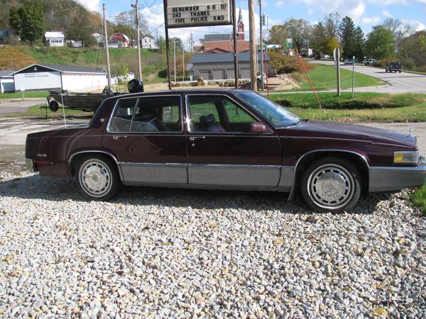 1990 Cadillac for sale for sale in Lansing, WI – photo 2