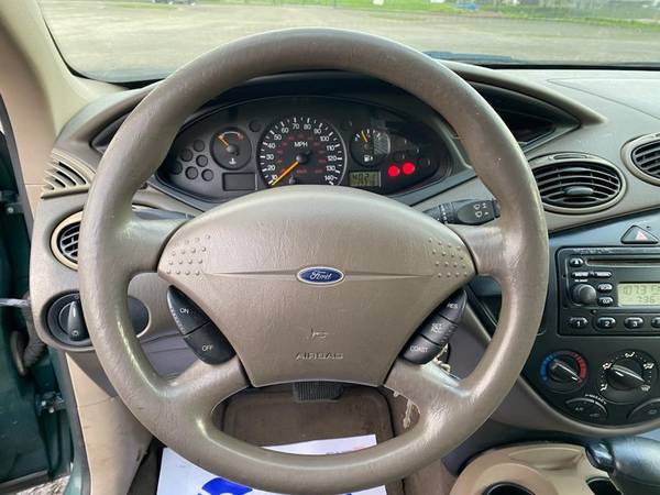 2001 Ford Focus Wagon SE - - by dealer - vehicle for sale in Columbus, OH – photo 17