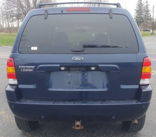 NICE 2004 FORD ESCAPE LTD AWD LOADED LEATHER ROOF 154000 MI. NO... for sale in Rochester , NY – photo 6