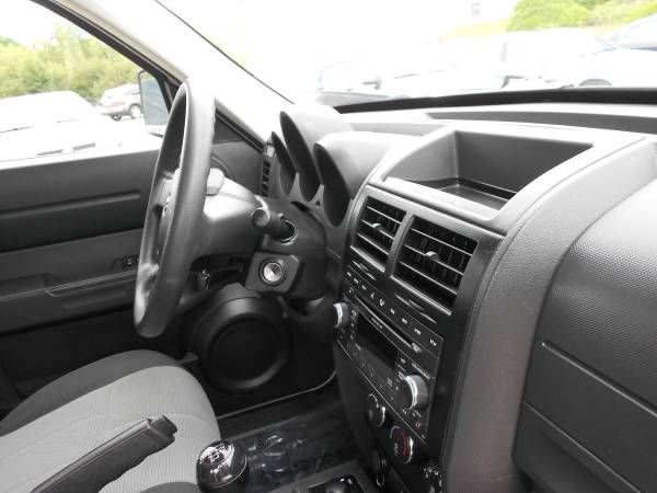 Dodge Nitro SXT 4WD SUV 6 Speed Manual 85K miles**1 Year Warranty*** for sale in Hampstead, MA – photo 16