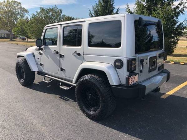 **2011 JEEP WRANGLER UNLIMITED 70TH ANNIVERSARY! FINANCING... for sale in Maywood, IL – photo 2