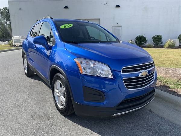 2016 Chevy Chevrolet Trax LT suv Blue for sale in Goldsboro, NC – photo 3