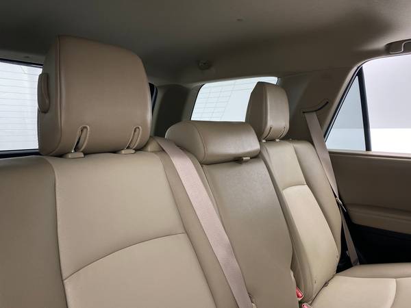 2016 Toyota 4Runner SR5 Premium Sport Utility 4D suv White - FINANCE... for sale in Cambridge, MA – photo 18