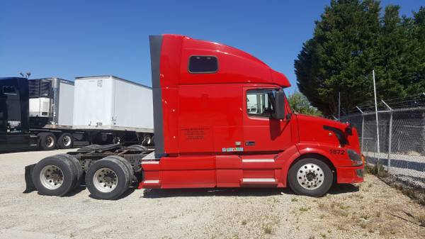 2009 VOLVO TRUCK VNL 670 WITH CUMMINS ISX ENGINE !! for sale in Lithonia, GA – photo 6