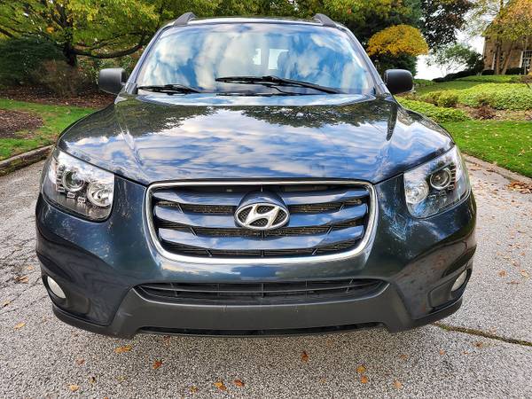 2011 Hyundai Santa Fe Limited AWD Like New SUV 18k Miles Warranty... for sale in Cleveland, OH – photo 8