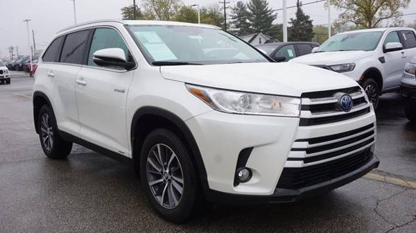 2019 Toyota Highlander Hybrid XLE - cars & trucks - by dealer -... for sale in Milford, OH – photo 8