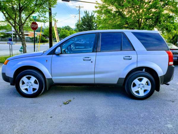 2005 Saturn VUE SPORT 4x4 Sunroof Automatic Low Mileage 88k ONLY for sale in Harrisonburg, VA – photo 2