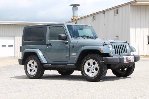 2014 JEEP WRANGLER SAHARA 4X4 - - by dealer - vehicle for sale in Middlebury, VT – photo 3