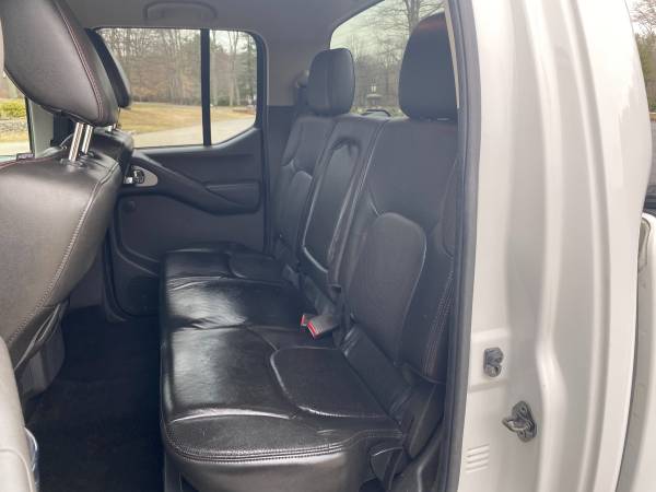 2010 NISSAN FRONTIER PRO-4X CREW LOW MILES! - - by for sale in Northborough, MA – photo 15