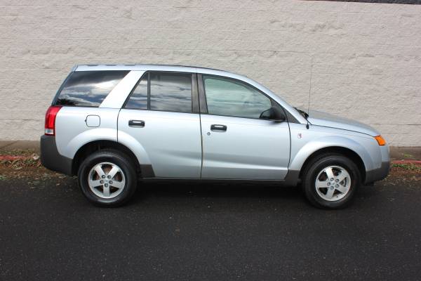 2005 Saturn Vue SUV 2wheel drive - 5 speed manual transmission! for sale in Corvallis, OR – photo 5