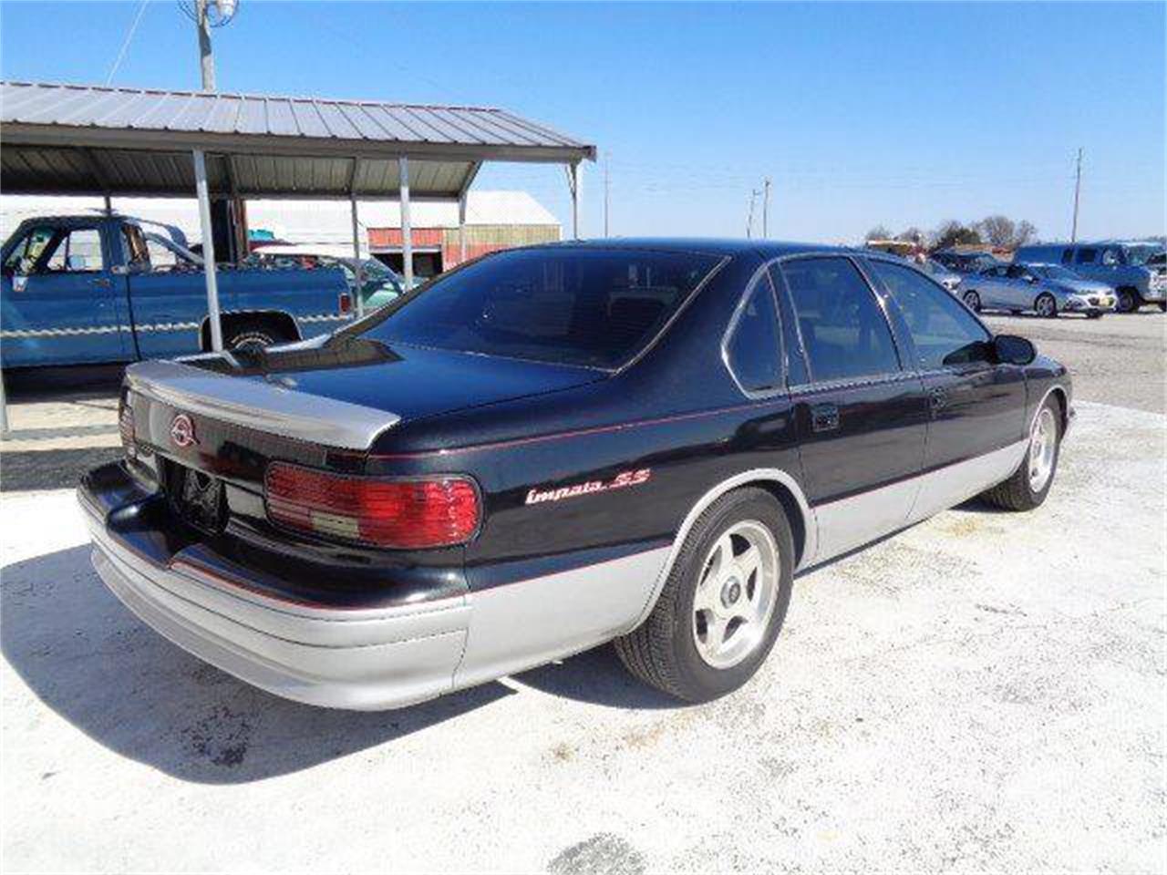 1995 Chevrolet Impala for sale in Staunton, IL – photo 8