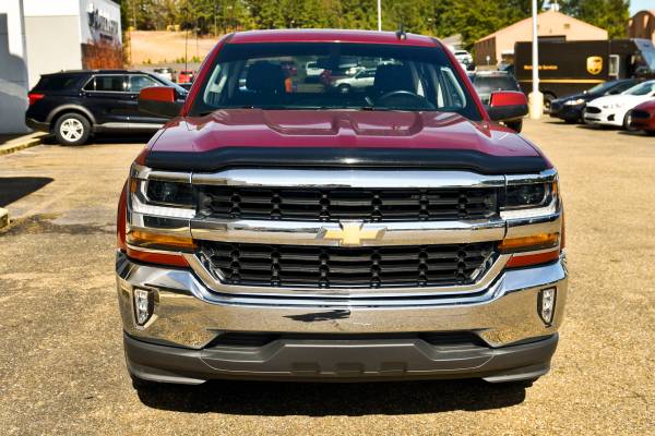 2018 Chevy Chevrolet Silverado 1500 LT w 1LT pickup Red - cars & for sale in Camden, AR – photo 4