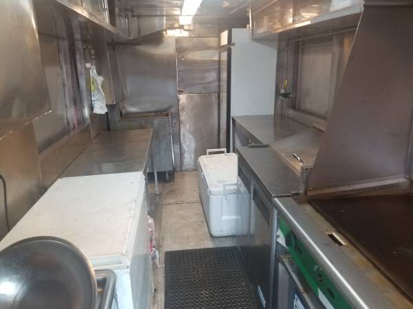 NYC food truck for sale with full permit, Will sell for best offer for sale in Brooklyn, NY – photo 5