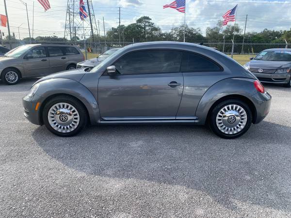 2014 VOLKSWAGEN BEETLE 1.8T PZEV 2DR COUPE W/ SUNROOF ONLY 67K MILES... for sale in Clearwater, FL – photo 2