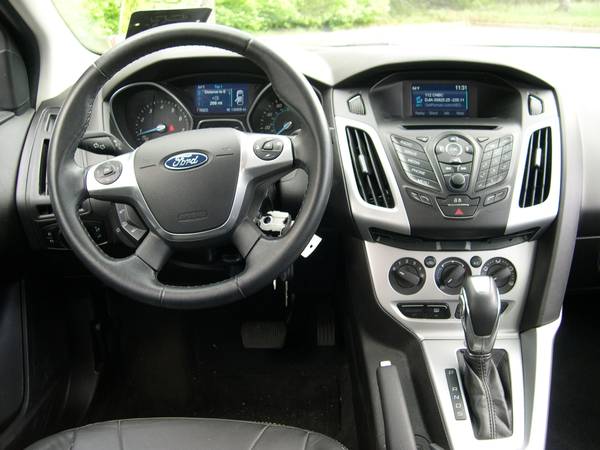 2014 Ford Focus SE 4 Door W/Leather Runs & Looks Nice - cars & for sale in Toms River, NJ – photo 19