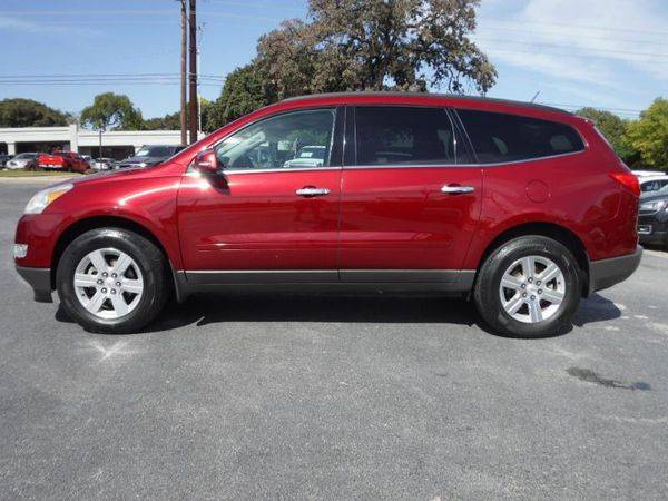 2011 Chevrolet Chevy Traverse LT 4dr SUV w/1LT ALL CREDIT WELCOME! for sale in Denton, TX – photo 3
