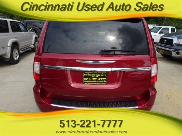 2013 Chrysler Town & Country Touring-L V6 FWD - cars & trucks - by... for sale in Cincinnati, OH – photo 9