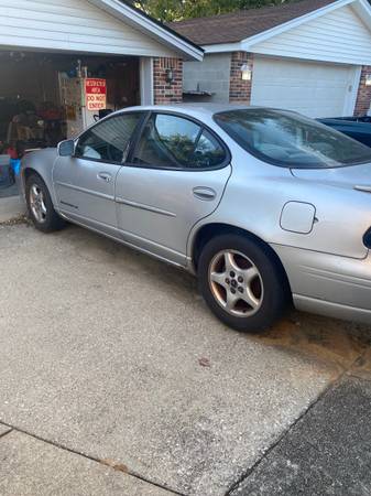 Pontiac Grand Prix SE $1800 OBO - cars & trucks - by owner - vehicle... for sale in Louisville, KY – photo 3