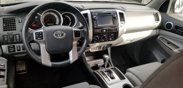 2013 Toyota Tacoma Double Cab 4x4 4WD Pickup 4D 6 ft one owner Truck... for sale in Portland, OR – photo 9