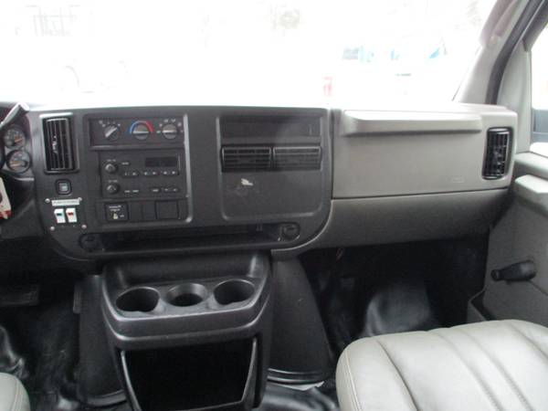 2006 Chevrolet Express Cargo Van 3500 EXTENDED CARGO, BUCKET VAN for sale in south amboy, WV – photo 20