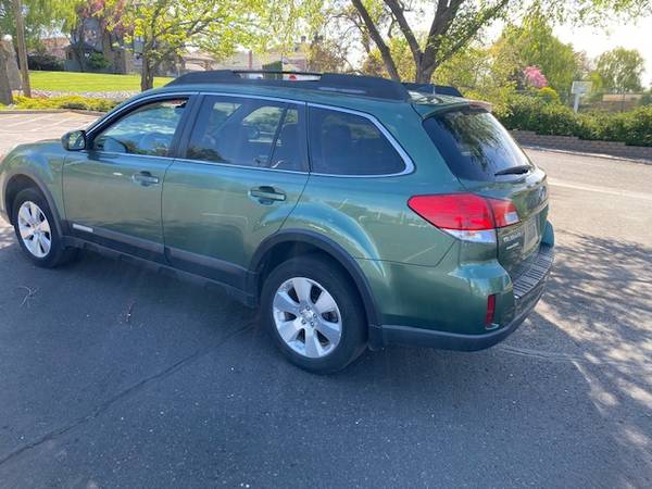 2012 Subaru Outback V6! RARE - - by dealer - vehicle for sale in LEWISTON, ID – photo 2